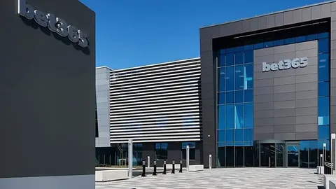 意甲神锋再创佳绩！帕斯12轮独造9球，领跑进球助攻榜，成就意甲球员进球王！